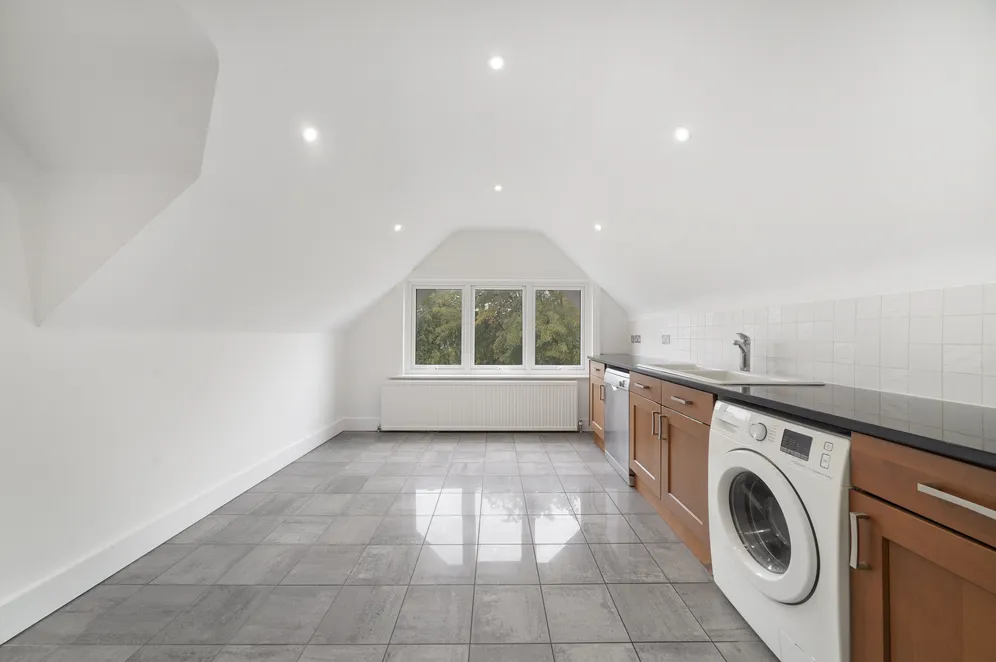 Blakesley Avenue, Ealing, W5 photo 11