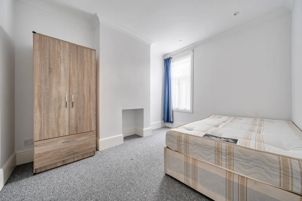 Pembroke Road London N10 photo 20