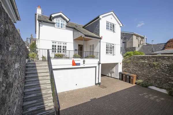 All’s well at the Well House Totnes central | Marchand Petit | Estate
