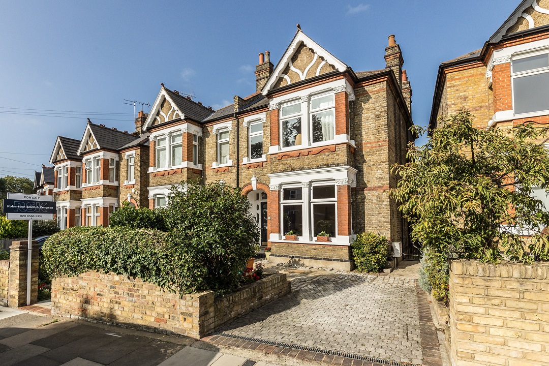 Robertson Smith & Kempson High demand from buyers and tenants Estate Agents in Acton, Ealing
