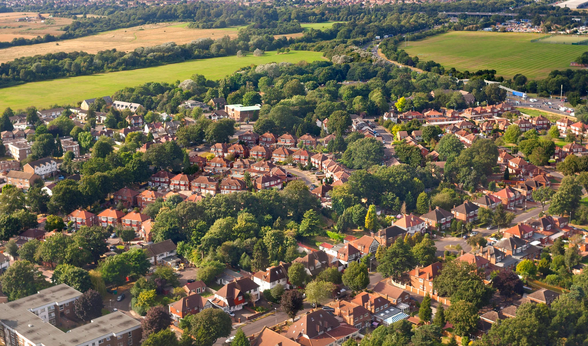 https://mr1.homeflow-assets.co.uk/files/site_asset/image/4735/7139/Land_hero_image.jpg