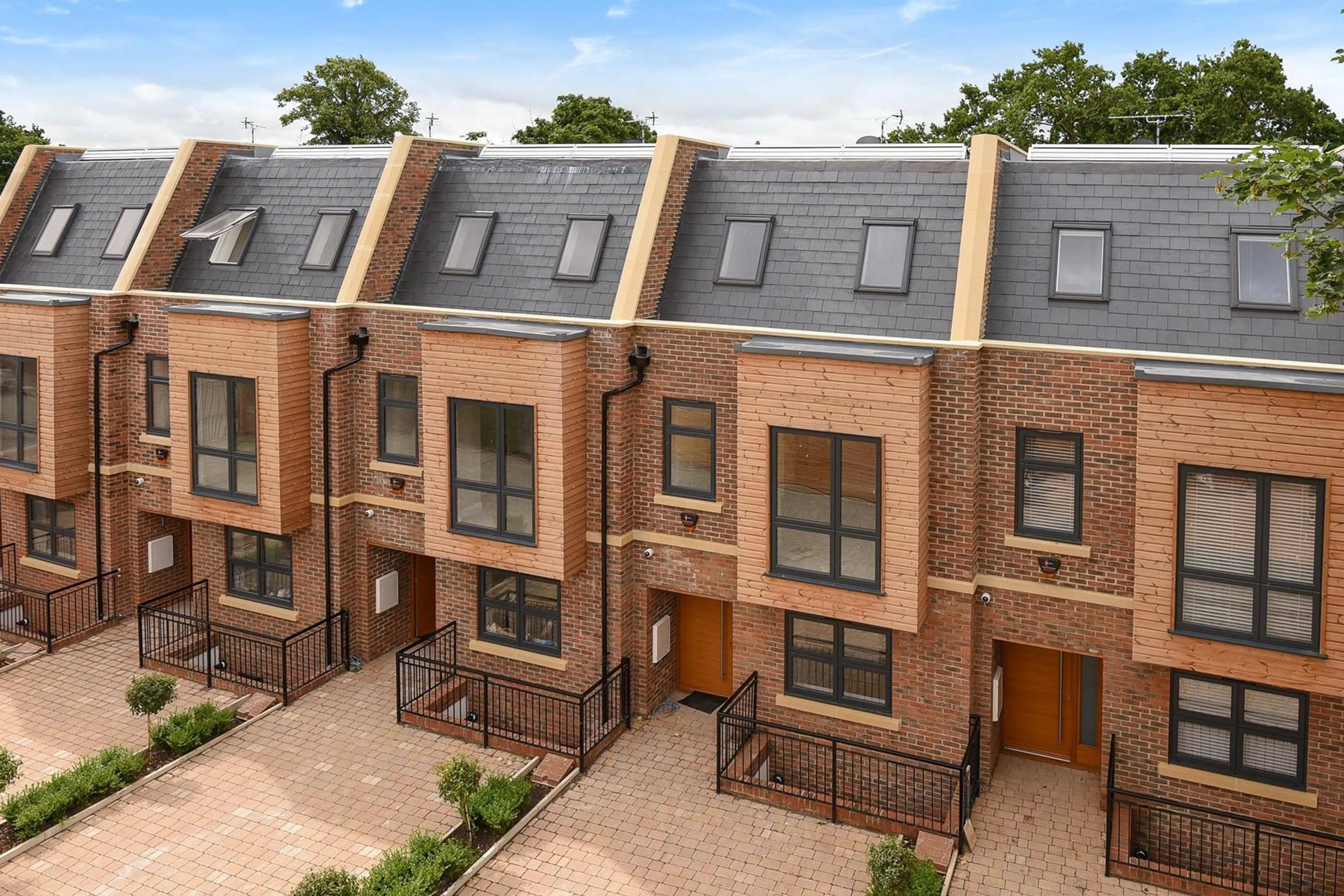 https://mr1.homeflow-assets.co.uk/files/site_asset/image/4737/9056/newHomes.jpg