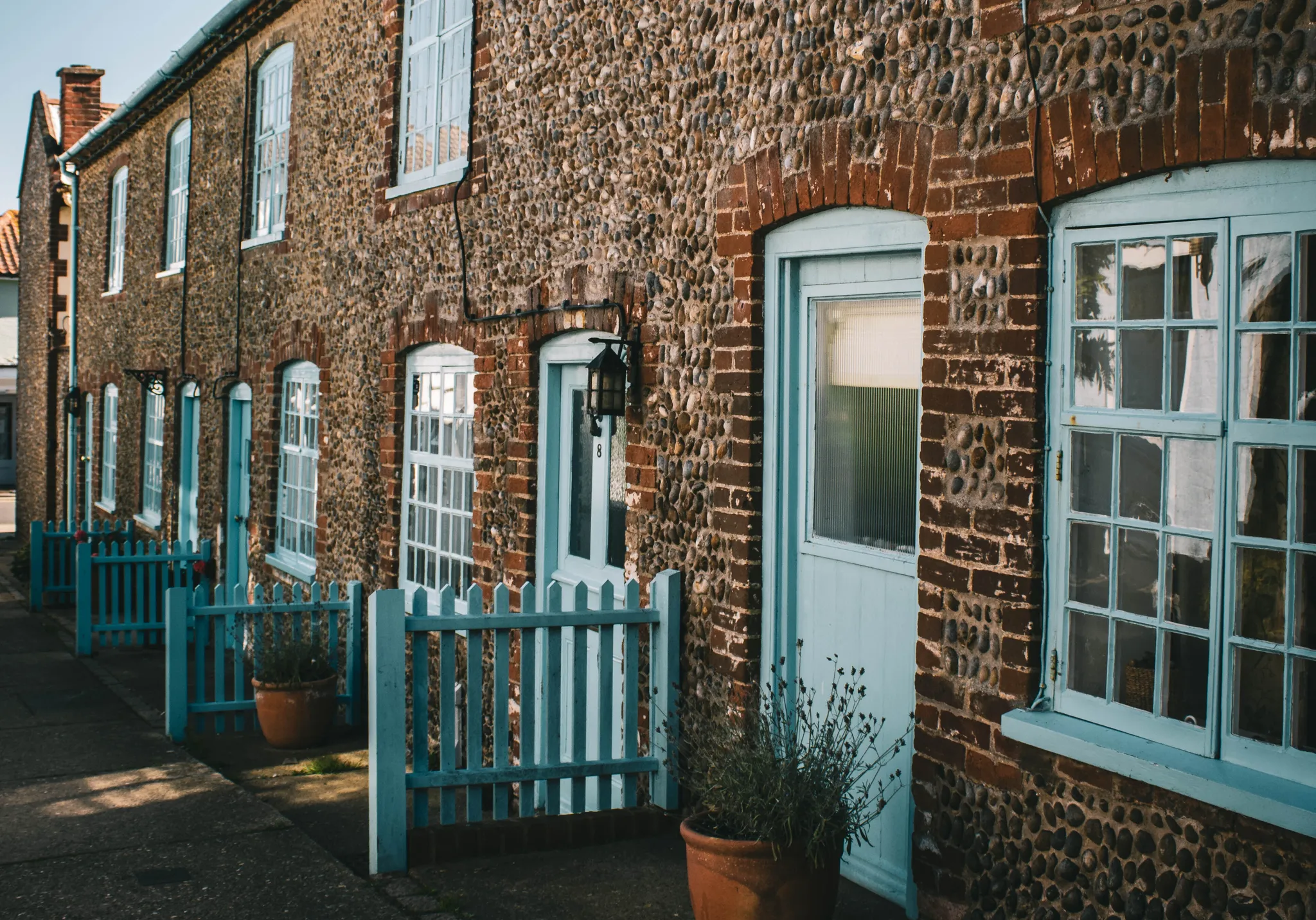 https://mr1.homeflow-assets.co.uk/files/site_asset/image/5776/4860/House_24.jpg