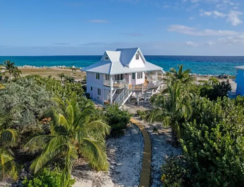 Living in the Bahamas