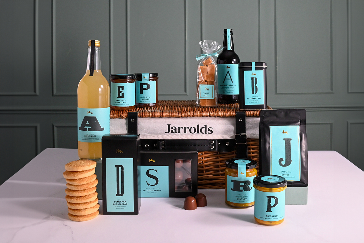 Luxury Norfolk hamper with local treats on arrival