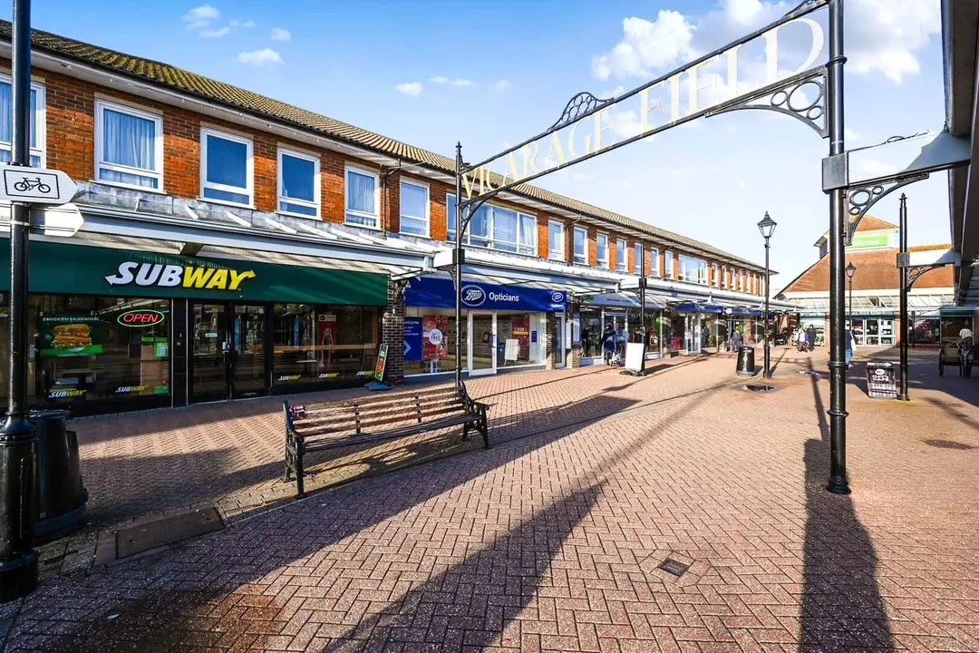 https://mr1.homeflow-assets.co.uk/files/site_asset/image/6971/0007/69b03d5f8d3a8cdf68b898d9_Hailsham_stills_1_.jpg