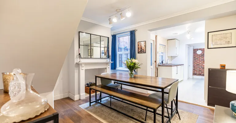 Rent collection or full management: which letting arrangement is right for your property? hero