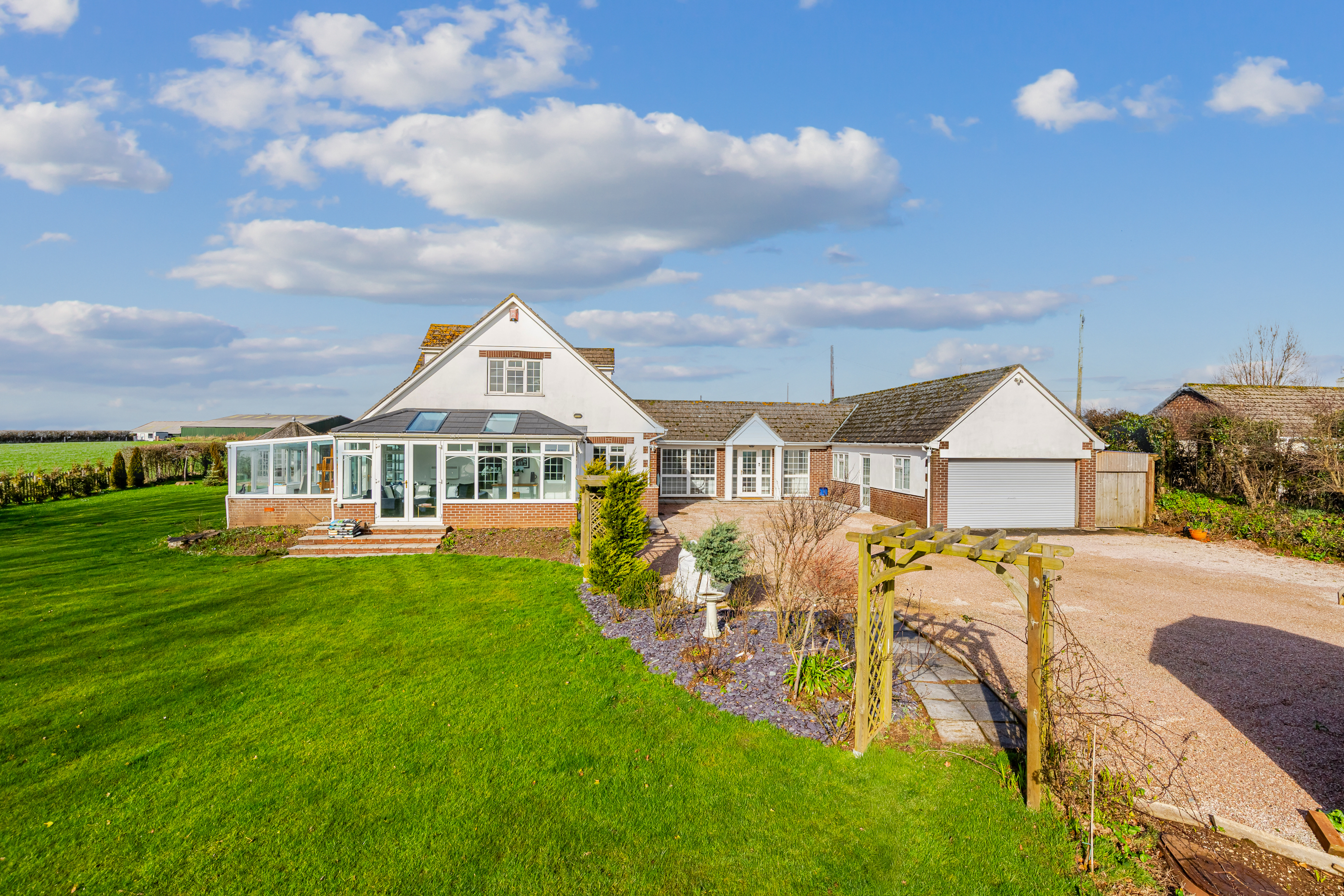 House with lawn and driveway 