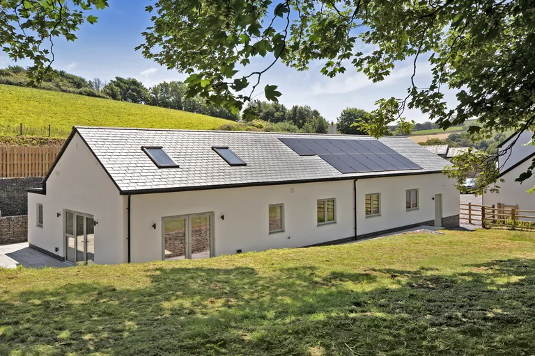Single Storey Living | Bungalows for sale in South Devon hero