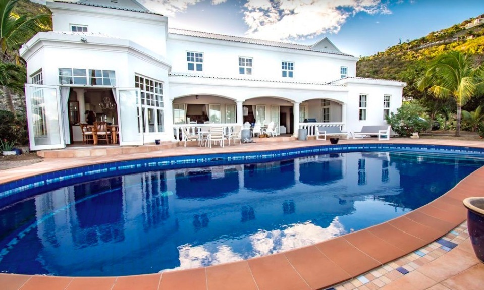 Villas with a pool