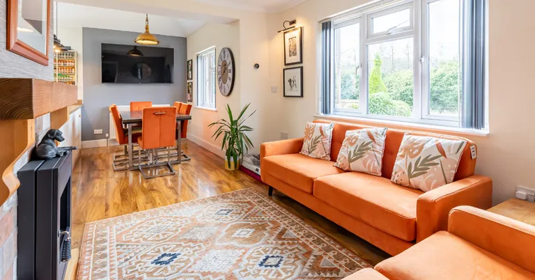 The real cost of overpricing your home  hero